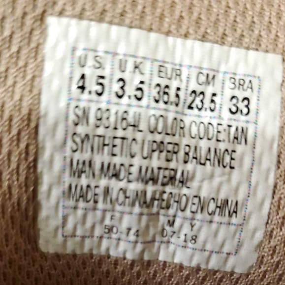 Skechers lace up boots size 4.5 brown / tan - Picture 3 of 4